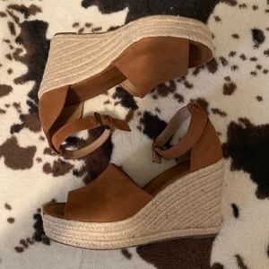 Universal thread wedges